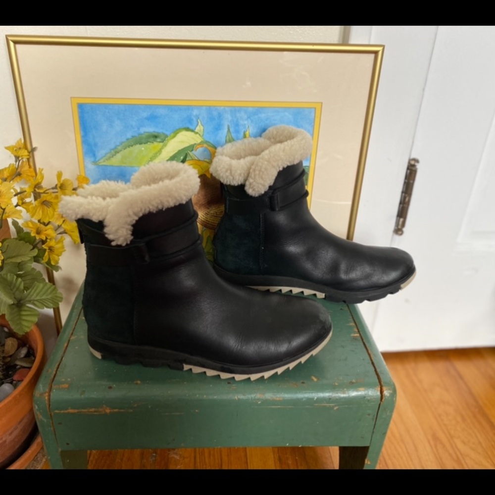 womens sorel boots size 7.5